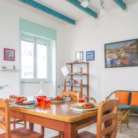 Holiday home Casa Mamma Rita - Family House Marina di Mancaversa