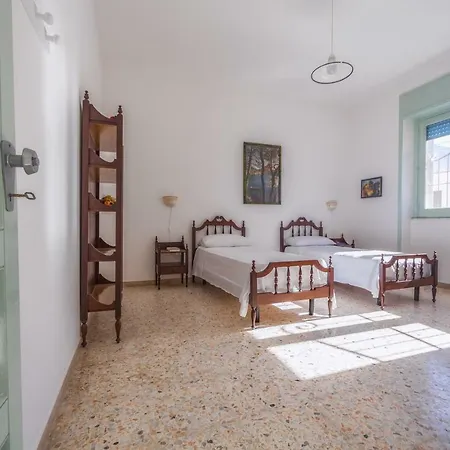 Holiday home Casa Mamma Rita - Family House Marina di Mancaversa