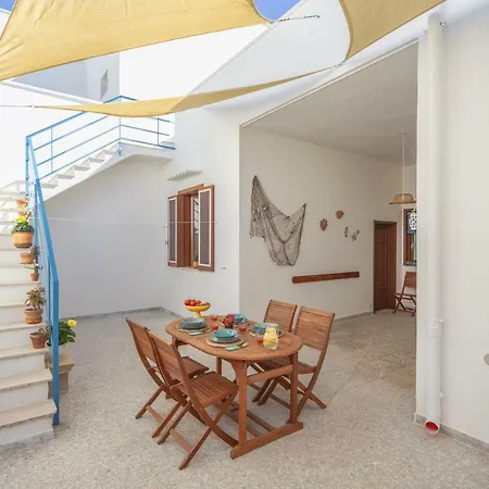 Holiday home Casa Mamma Rita - Family House Marina di Mancaversa